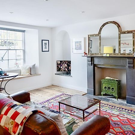Paramount Apartments Ilfracombe, Arty Seaside Holiday Apartments エクステリア 写真