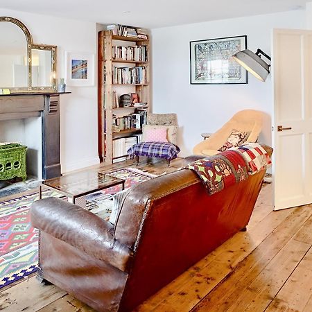Paramount Apartments Ilfracombe, Arty Seaside Holiday Apartments エクステリア 写真