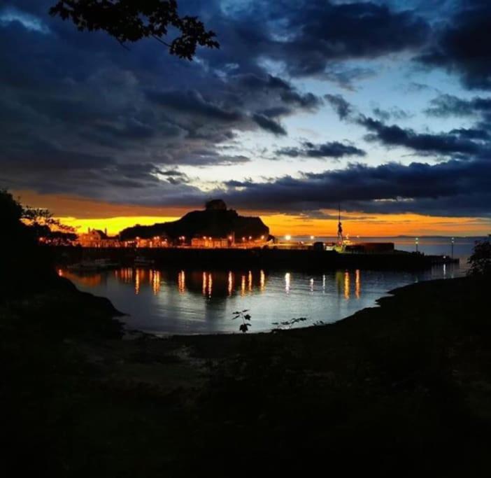 Paramount Apartments Ilfracombe, Arty Seaside Holiday Apartments エクステリア 写真
