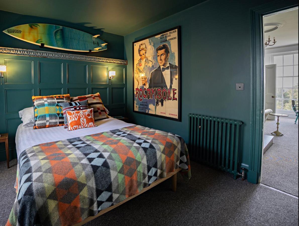 Paramount Apartments Ilfracombe, Arty Seaside Holiday Apartments エクステリア 写真