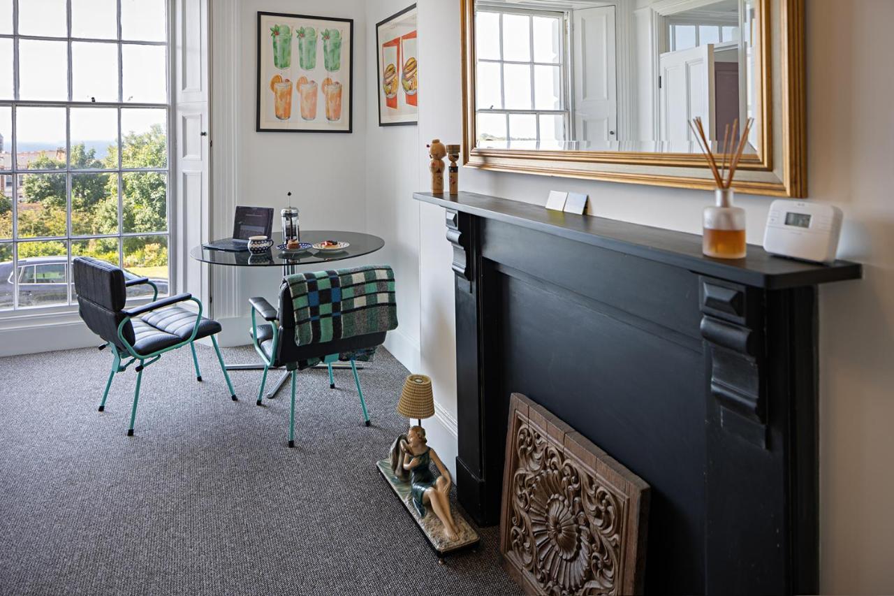 Paramount Apartments Ilfracombe, Arty Seaside Holiday Apartments エクステリア 写真