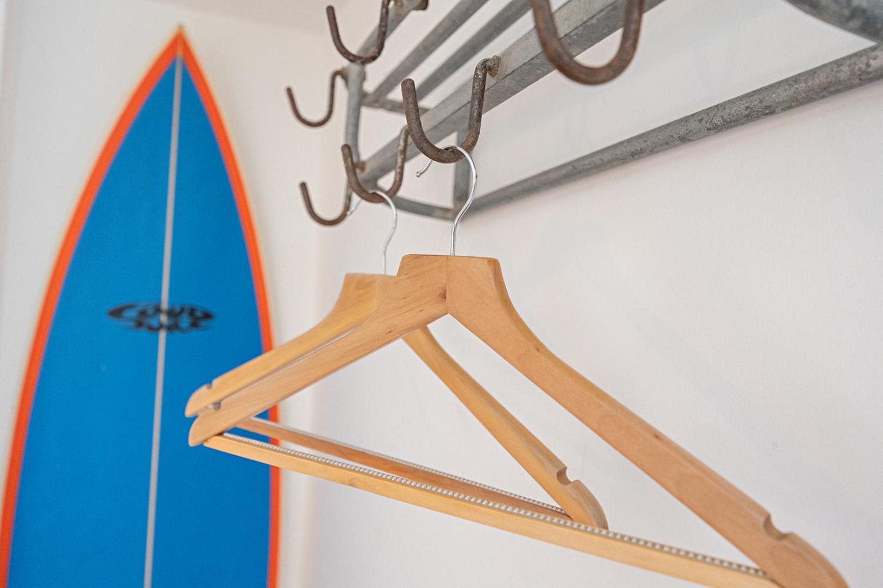 Paramount Apartments Ilfracombe, Arty Seaside Holiday Apartments 部屋 写真