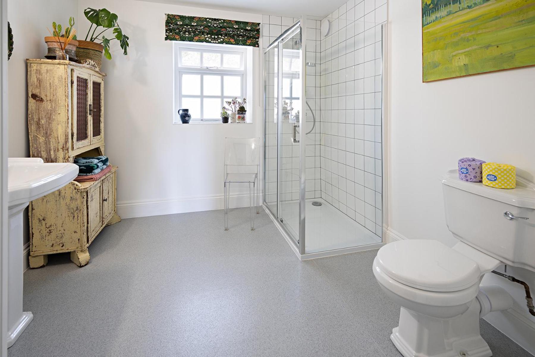 Paramount Apartments Ilfracombe, Arty Seaside Holiday Apartments 部屋 写真
